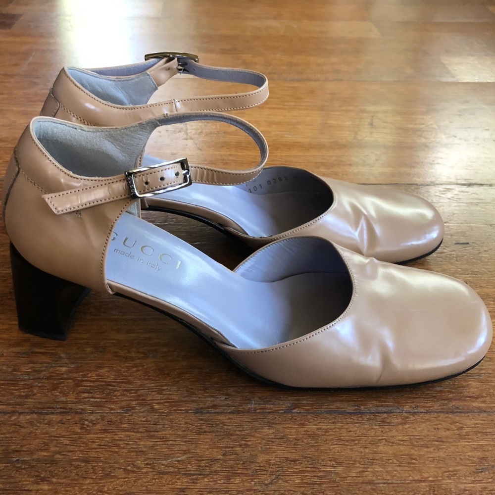 GUCCI TAN LEATHER PUMPS MARY JANES SZ 6